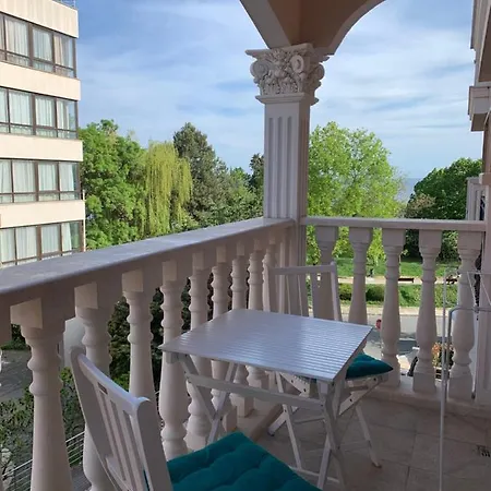 Apartament Valencia Gardens Deluxe Nesebăr
