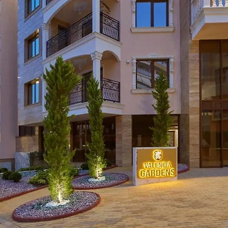 Valencia Gardens Deluxe *