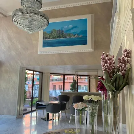 Valencia Gardens Deluxe Апартаменты Несебр