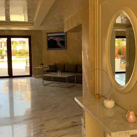 Valencia Gardens Deluxe Apartmán