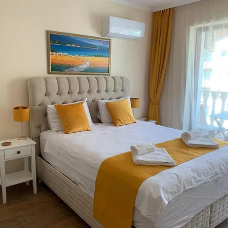 Valencia Gardens Deluxe Апартаменты *