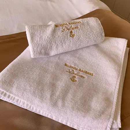 Апартамент Valencia Gardens Deluxe Несебър