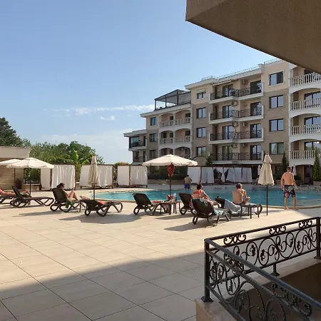 Valencia Gardens Deluxe Апартамент